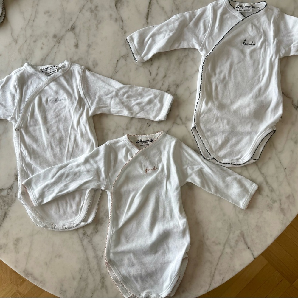 Bonpoint White Bodysuit - Days of the Week Onesie Set, size 6M